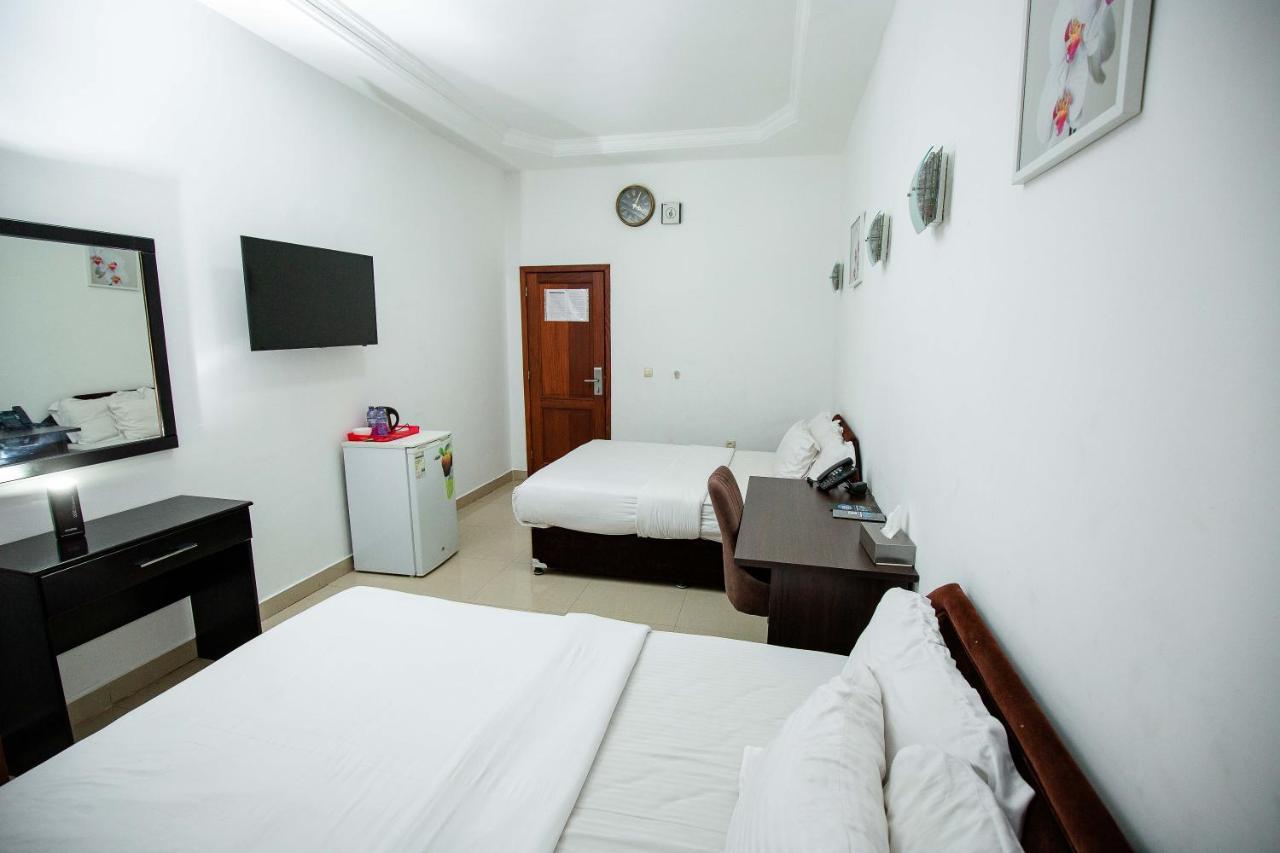 Hotel Everest RD CONGO Kinshasa Buitenkant foto