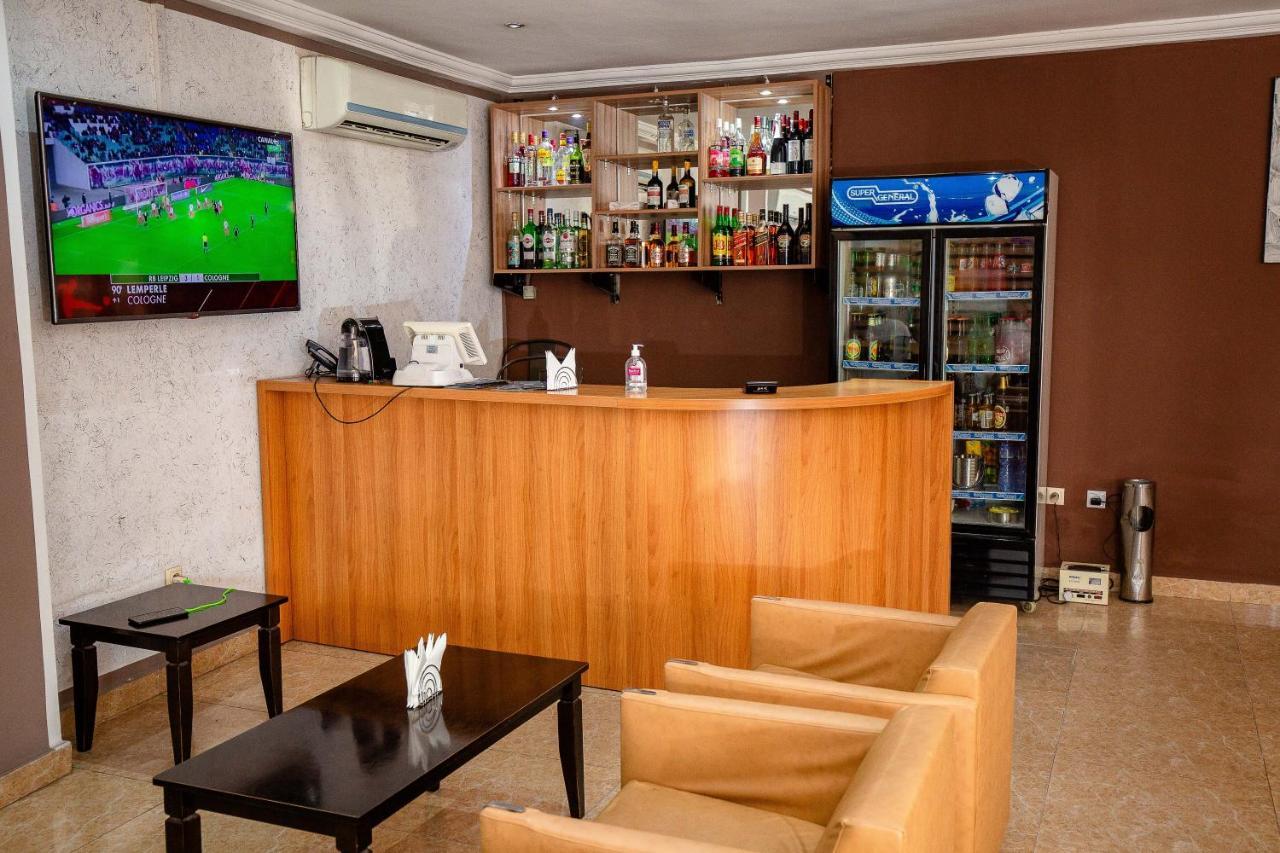 Hotel Everest RD CONGO Kinshasa Buitenkant foto