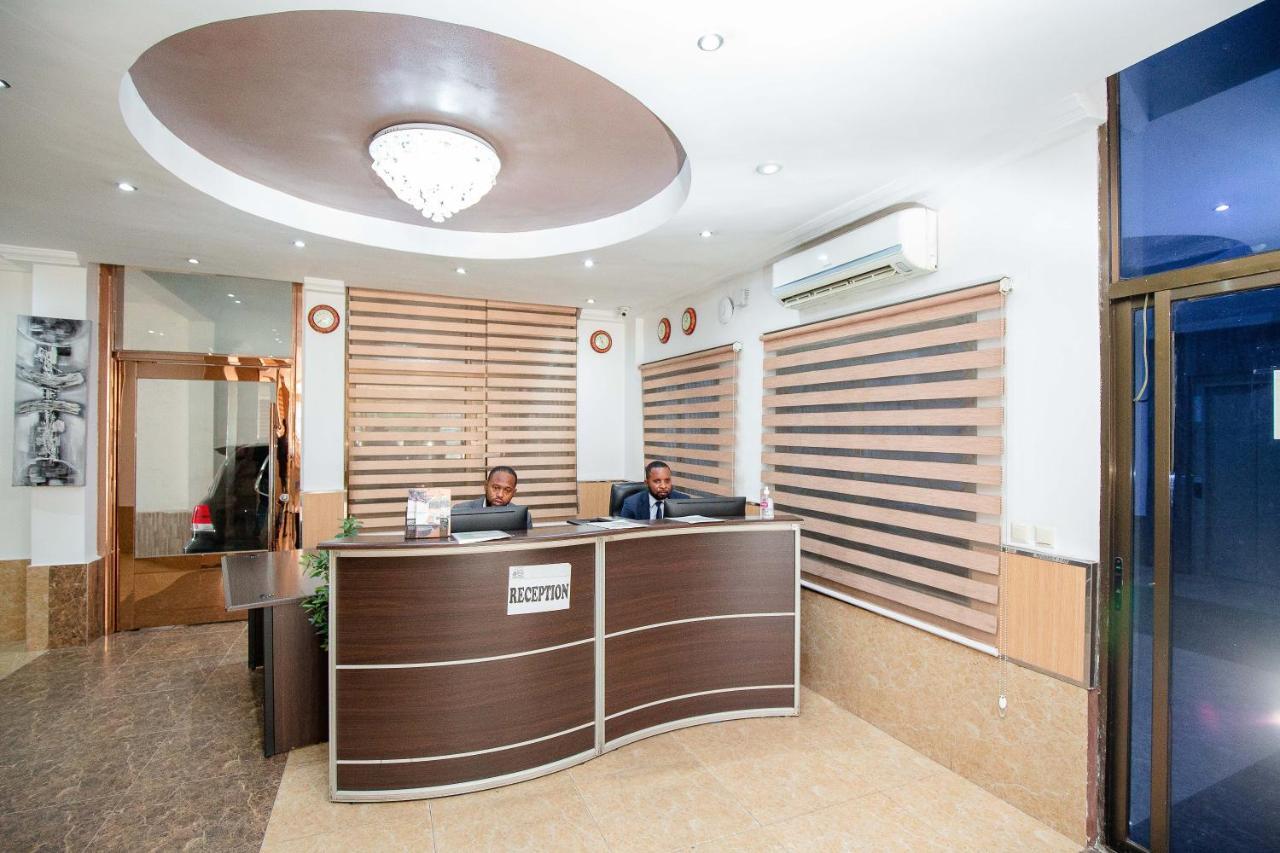 Hotel Everest RD CONGO Kinshasa Buitenkant foto